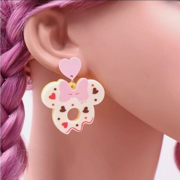NWT Disney Minnie Mouse Earrings - Picture 3 of 5